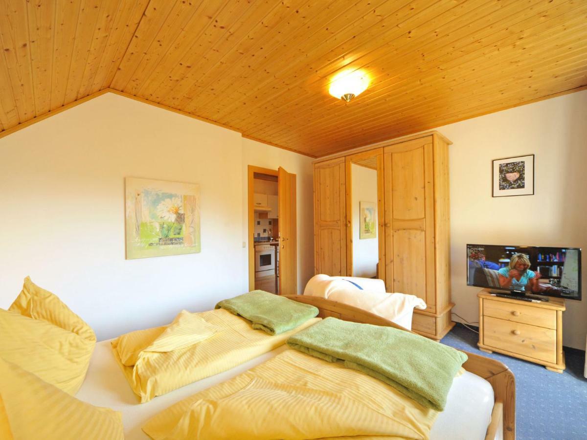 Haus Lindenkreuz Apartment บาด ไคลน์เคิร์ชไฮม์ ภายนอก รูปภาพ